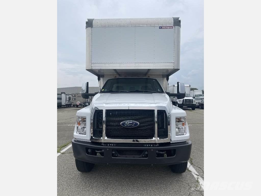 Ford F750 Грузовики-Фургоны