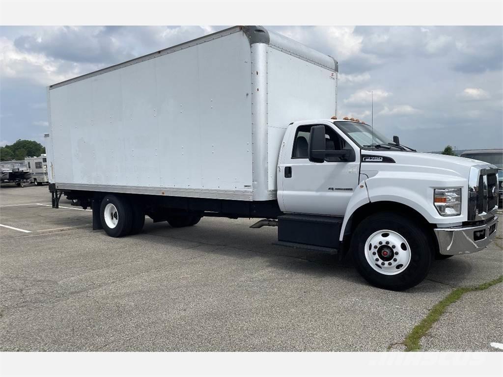 Ford F750 Грузовики-Фургоны