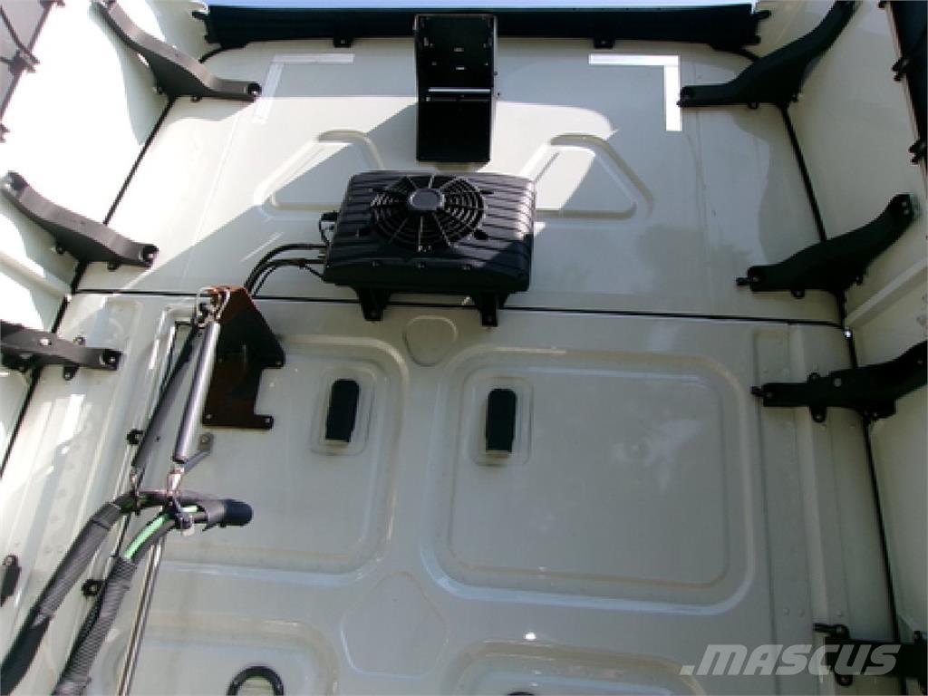 Freightliner 126 Седельные тягачи