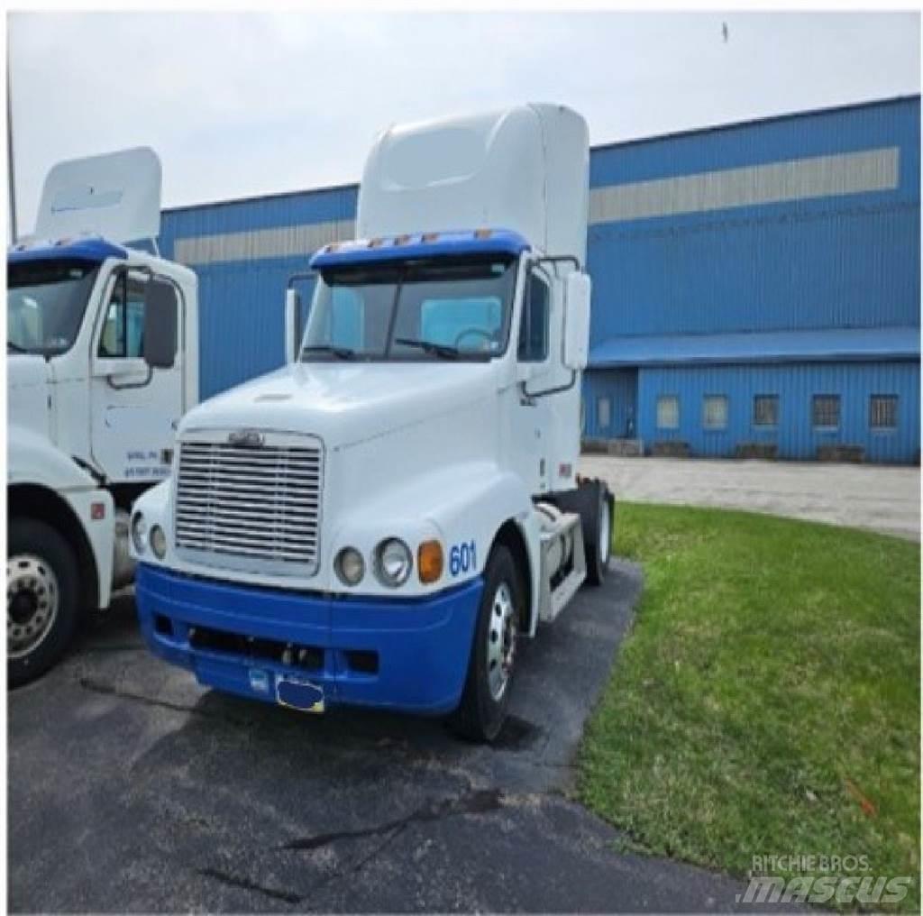 Freightliner C120 Седельные тягачи