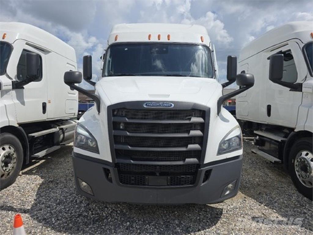 Freightliner CAS116 Седельные тягачи