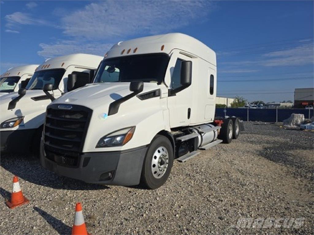 Freightliner CAS116 Седельные тягачи