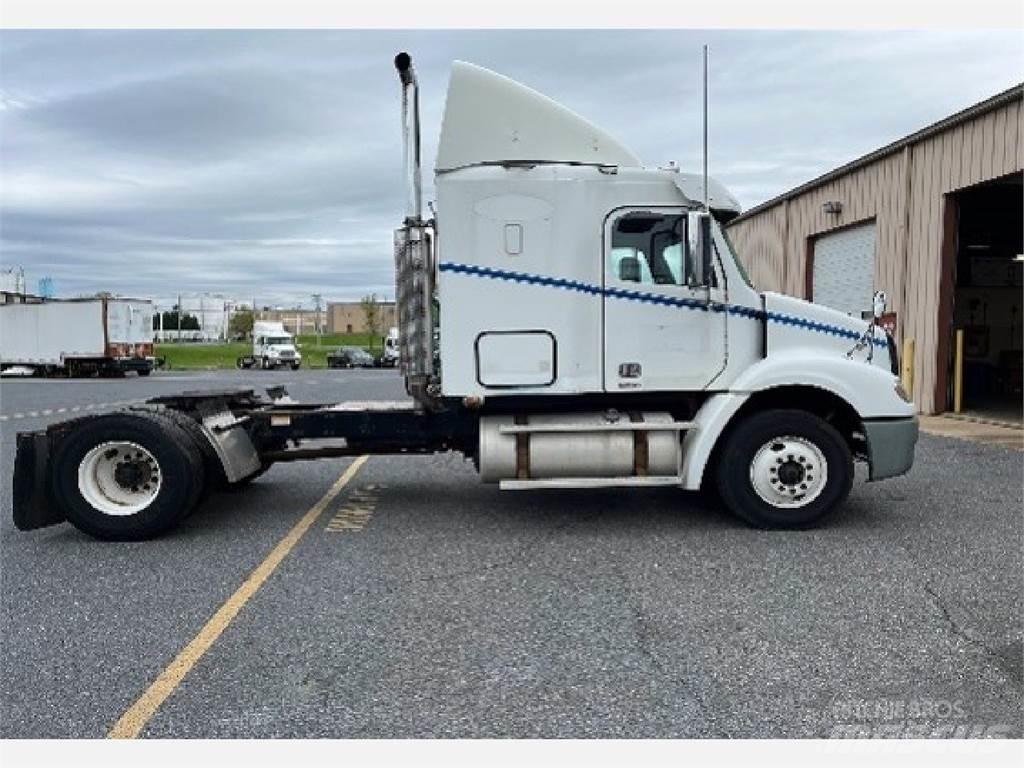 Freightliner CL112G Седельные тягачи
