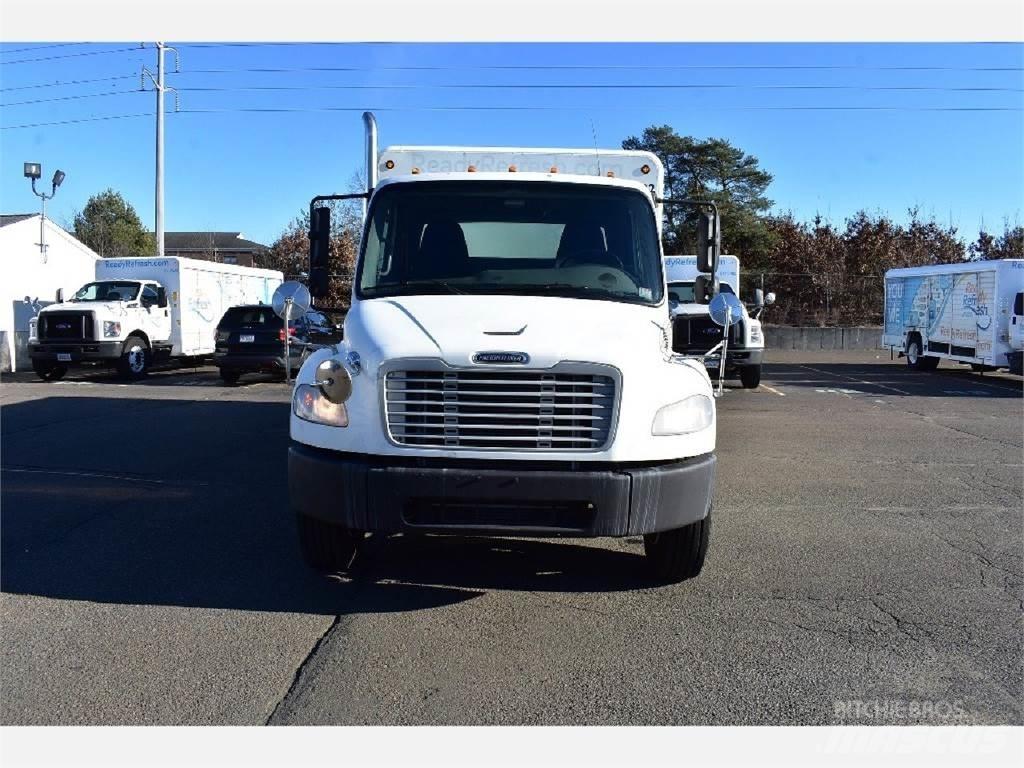 Freightliner M2 Грузовики для доставки напитков