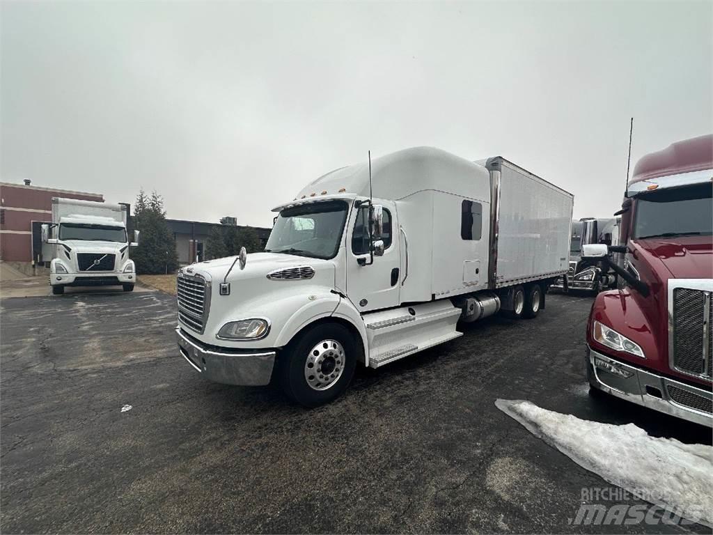 Freightliner M2 Грузовики-Фургоны