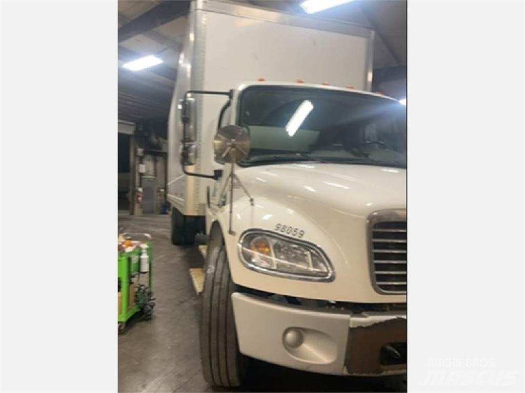 Freightliner M2 Грузовики-Фургоны