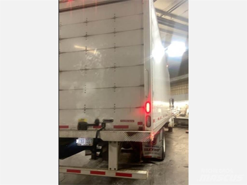 Freightliner M2 Грузовики-Фургоны