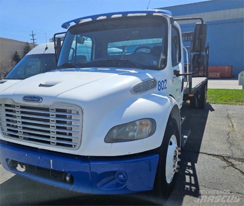 Freightliner M2 Грузовики-платформы/боковая разгрузка