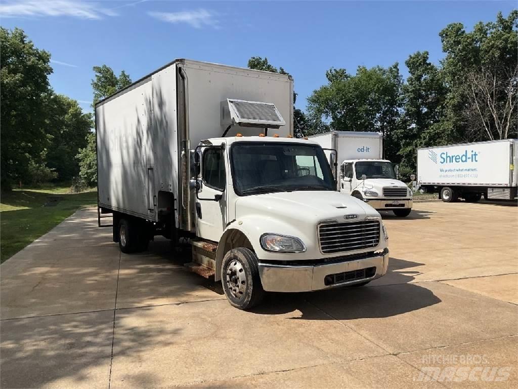 Freightliner M2-106 Грузовики-Фургоны