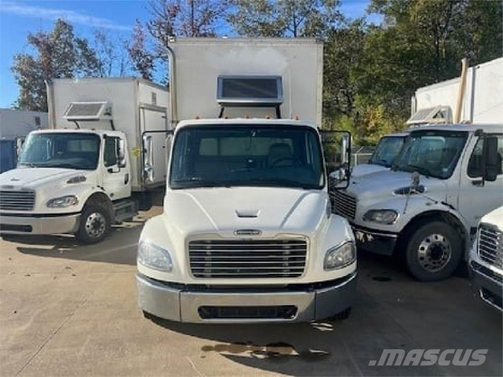 Freightliner M2-106 Грузовики-Фургоны