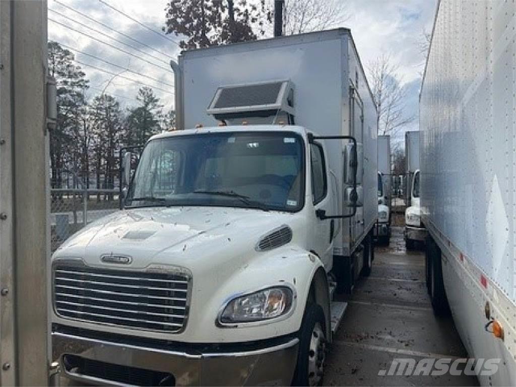 Freightliner M2-106 Грузовики-Фургоны