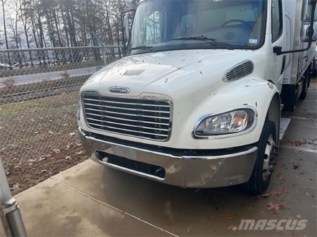 Freightliner M2-106 Грузовики-Фургоны
