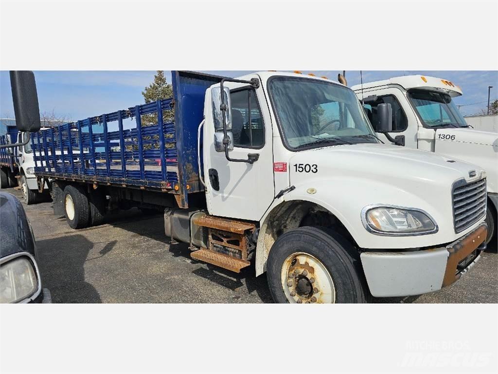 Freightliner M2 106 Грузовики-платформы/боковая разгрузка