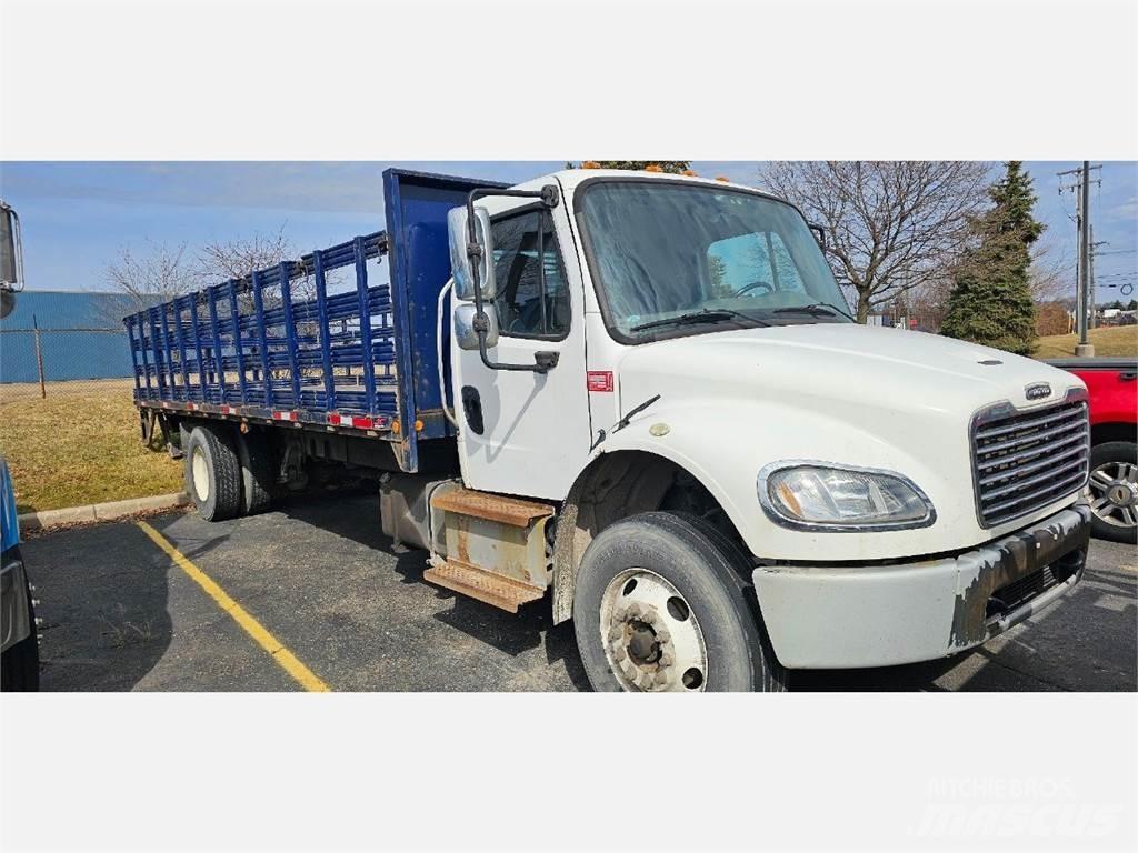 Freightliner M2 106 Грузовики-платформы/боковая разгрузка