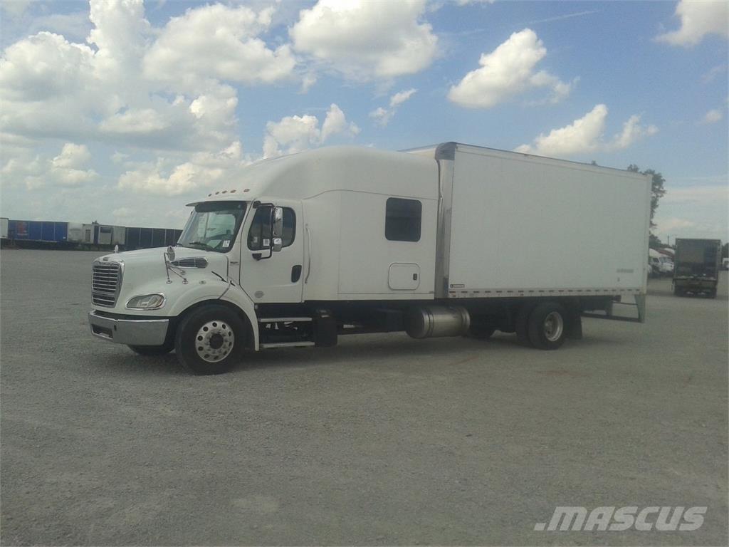 Freightliner M2-112 Грузовики-Фургоны