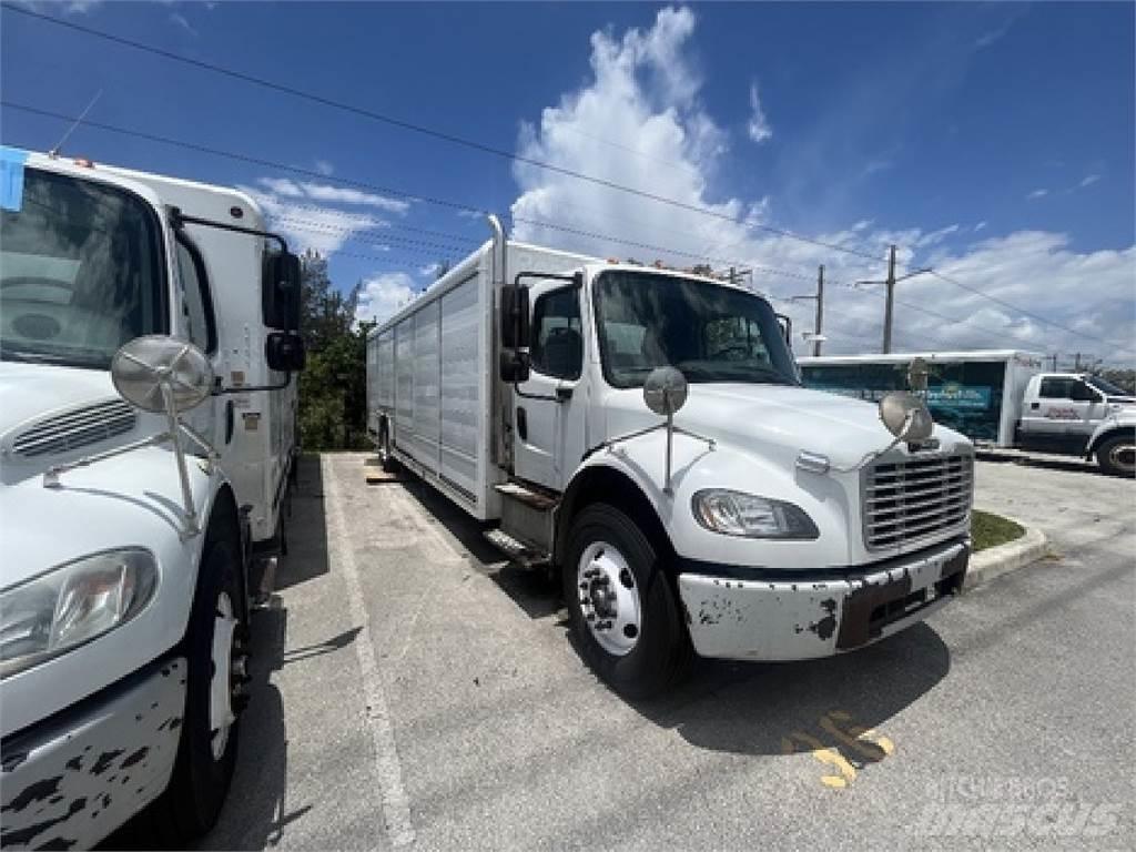 Freightliner M2106 Грузовики для доставки напитков