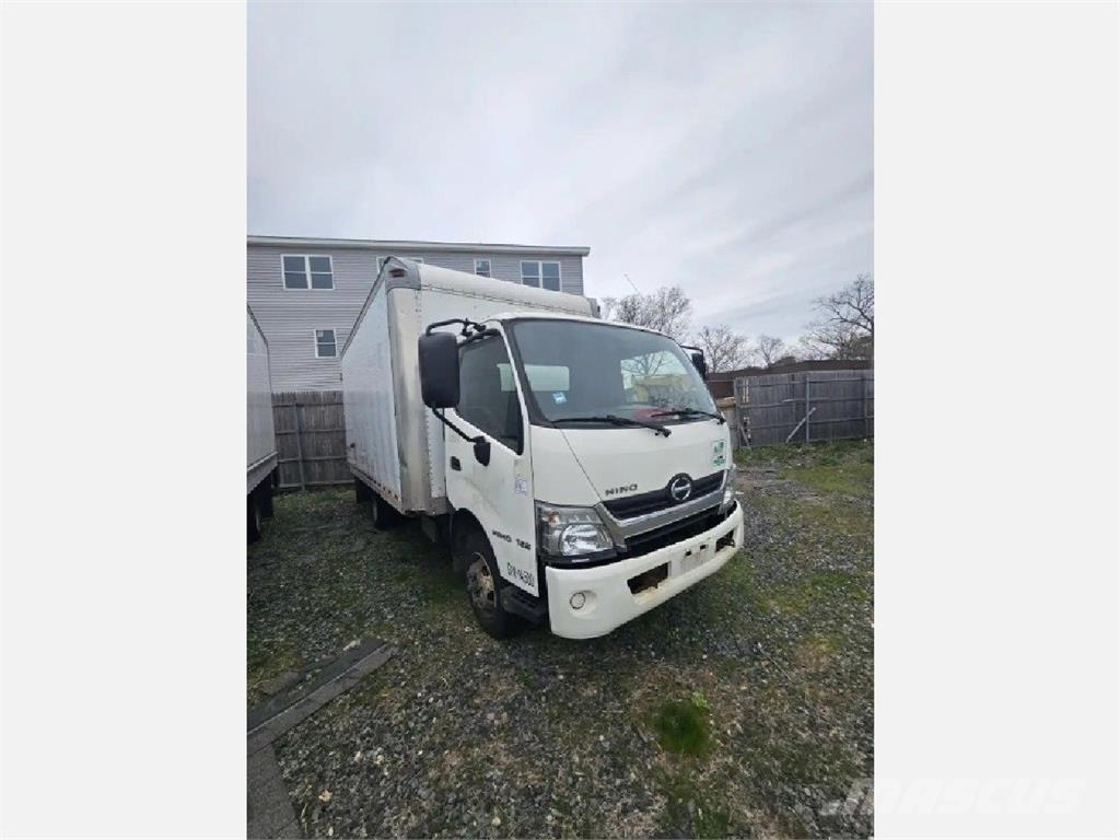Hino 195 Грузовики-Фургоны