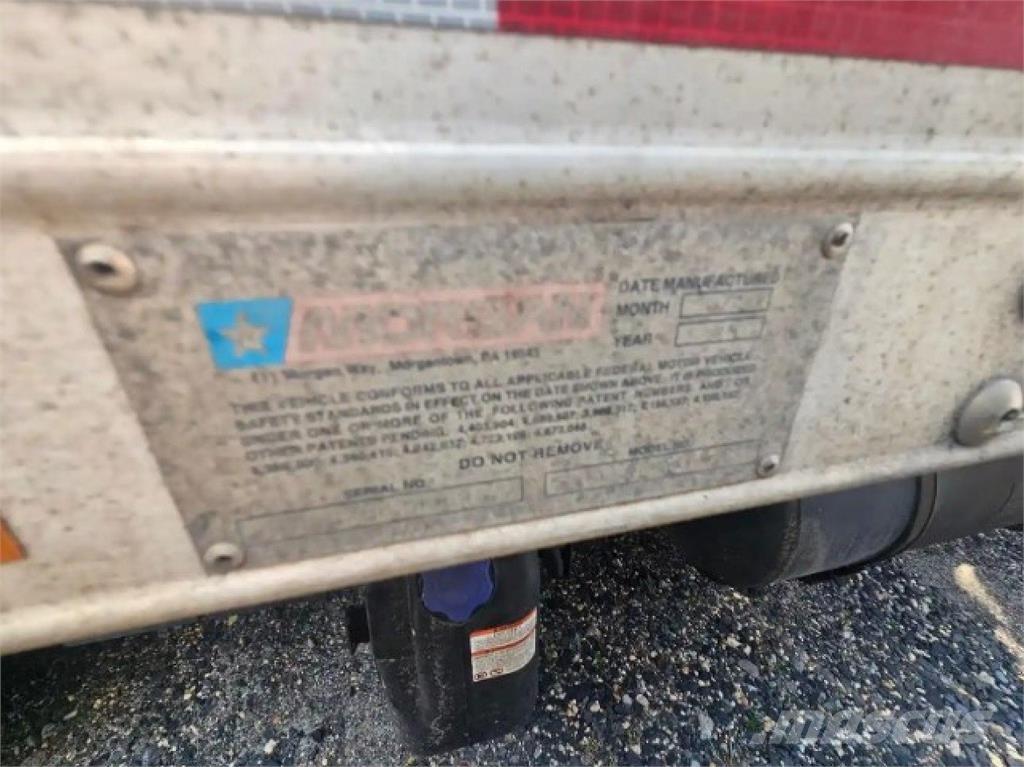 Hino 195 Грузовики-Рефрижераторы