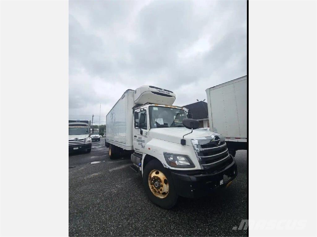 Hino 268 Грузовики-Рефрижераторы