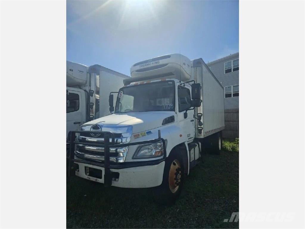 Hino 268 Грузовики-Рефрижераторы