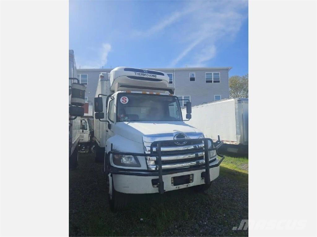 Hino 268 Грузовики-Рефрижераторы