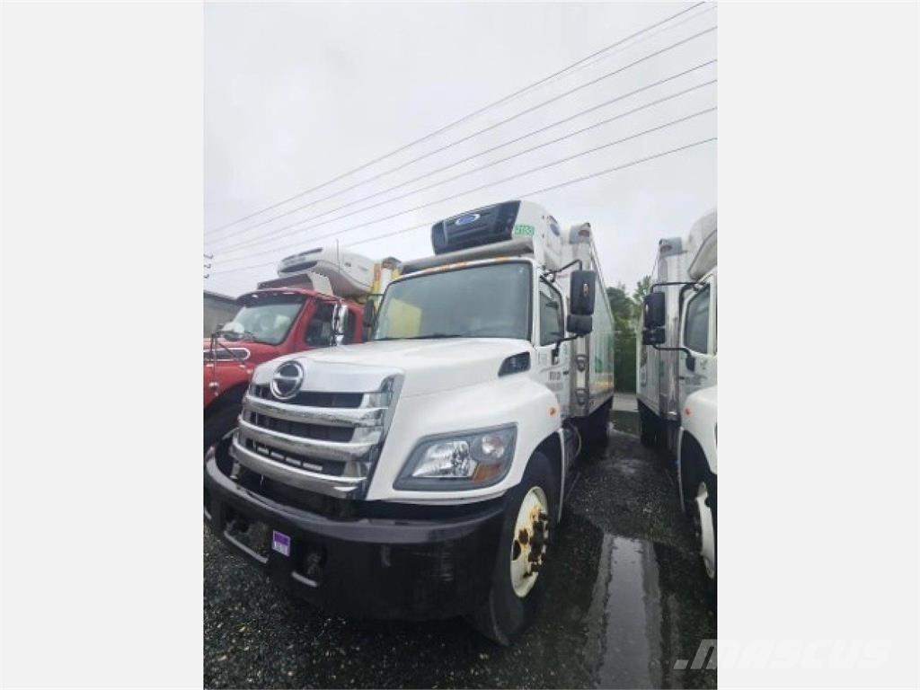 Hino 268 Грузовики-Рефрижераторы
