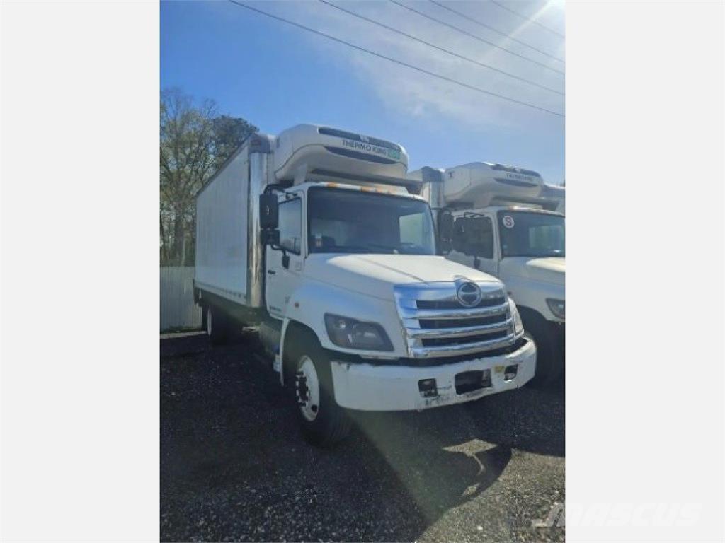 Hino 268 Грузовики-Рефрижераторы