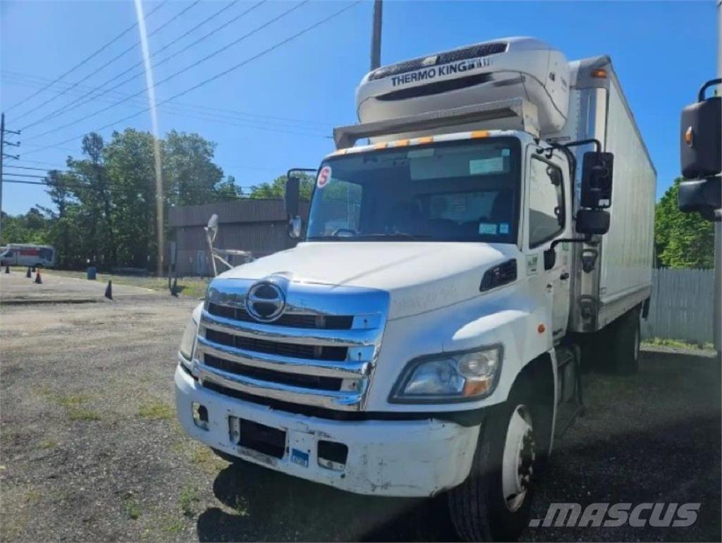 Hino 268 Грузовики-Рефрижераторы