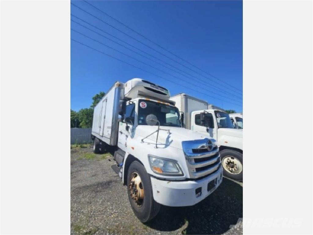 Hino 268 Грузовики-Рефрижераторы