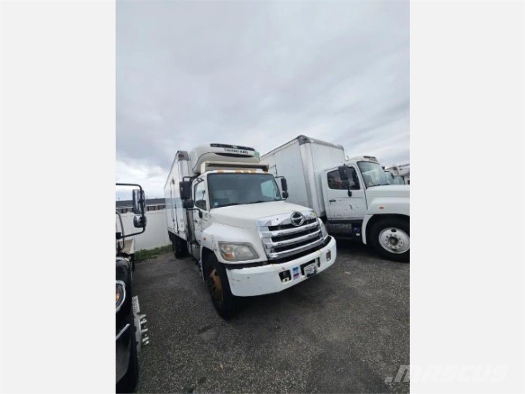 Hino 268 Грузовики-Рефрижераторы