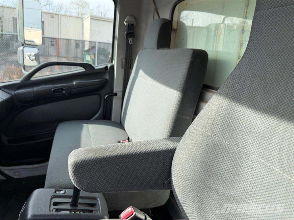 Hino 268 Грузовики-Рефрижераторы