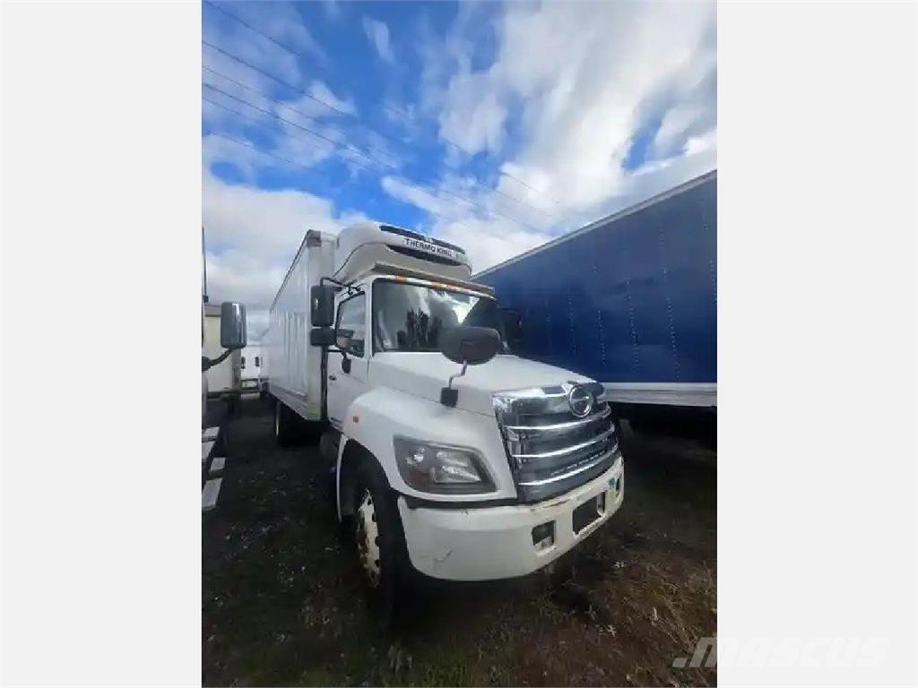 Hino 268 Грузовики-Рефрижераторы