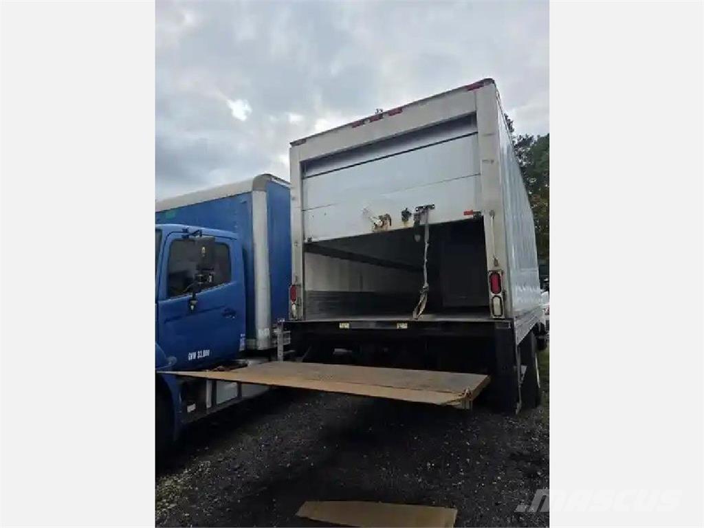 Hino 268 Грузовики-Рефрижераторы