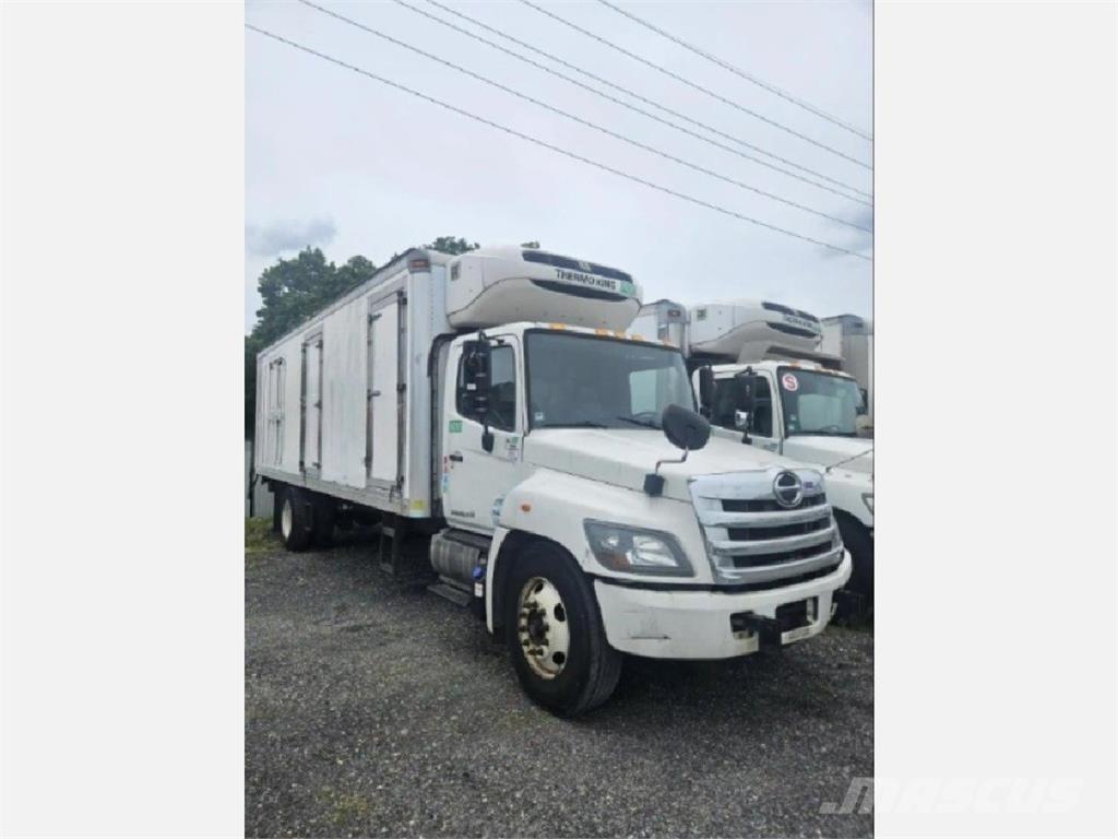 Hino 338 Грузовики-Рефрижераторы