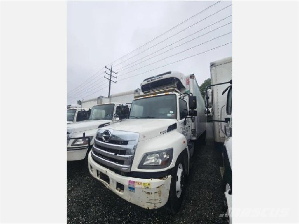 Hino 338 Грузовики-Рефрижераторы