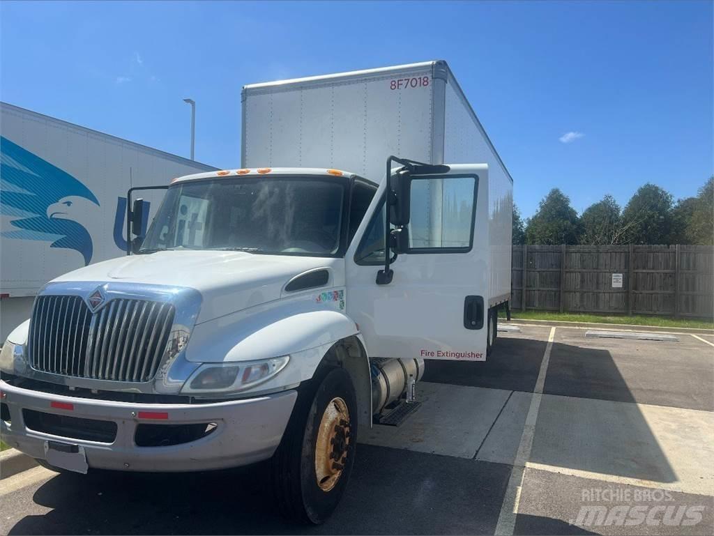 International 4300 Грузовики-Фургоны