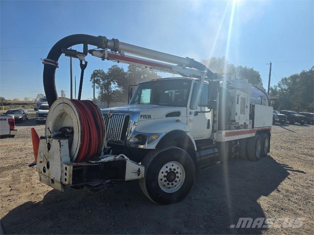 International 4400 Специальные грузовики