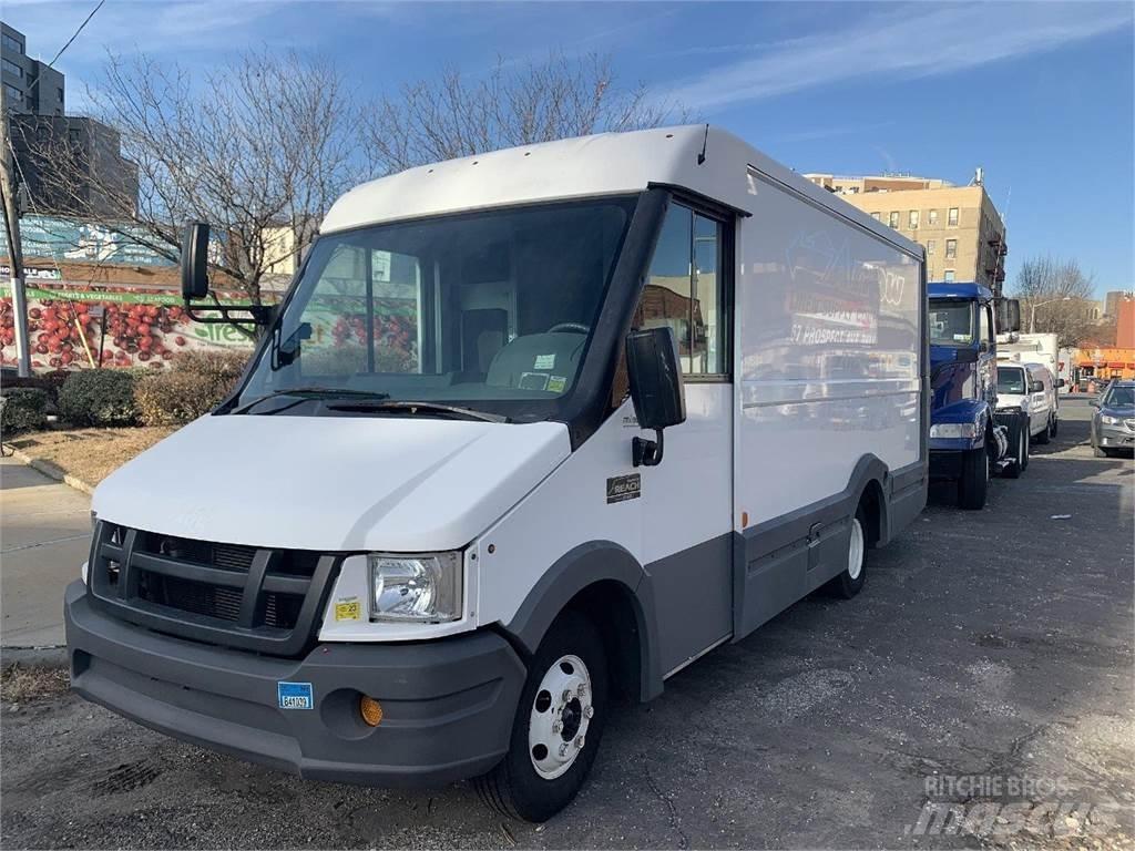 Isuzu Reach Цельнометаллический фургоны