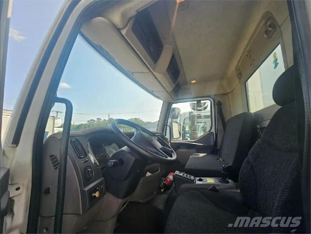 Kenworth K370 Грузовики-Фургоны