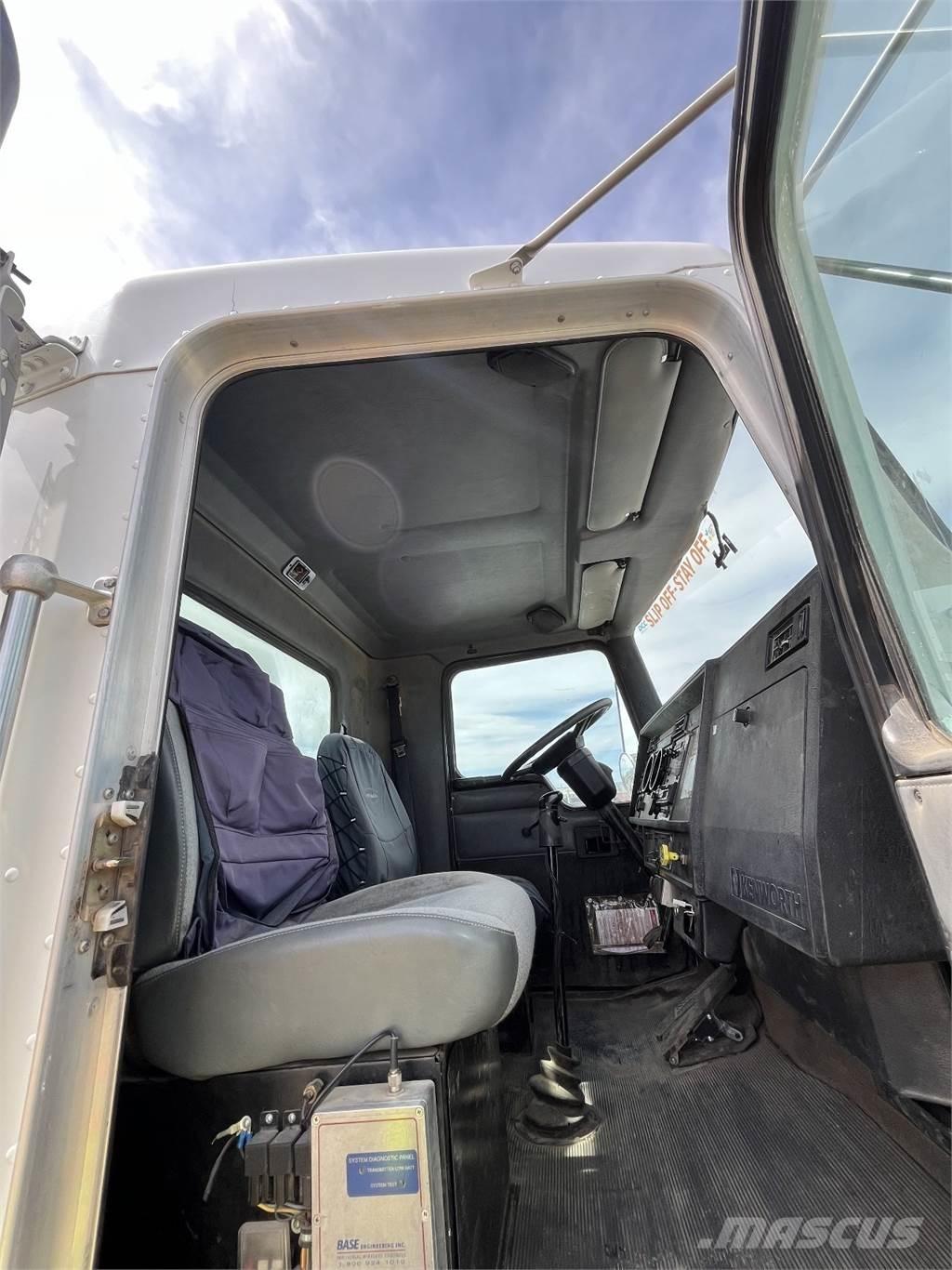 Kenworth T300 Специальные грузовики