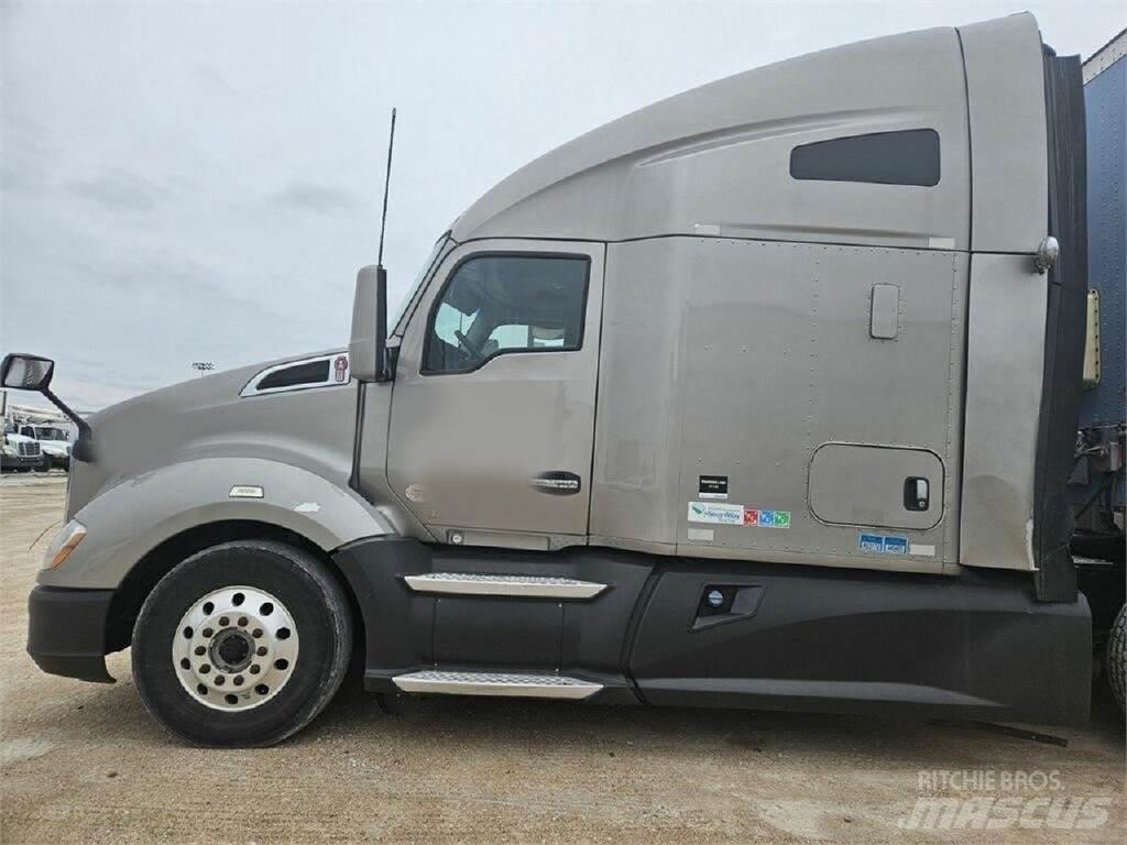 Kenworth T680 Седельные тягачи