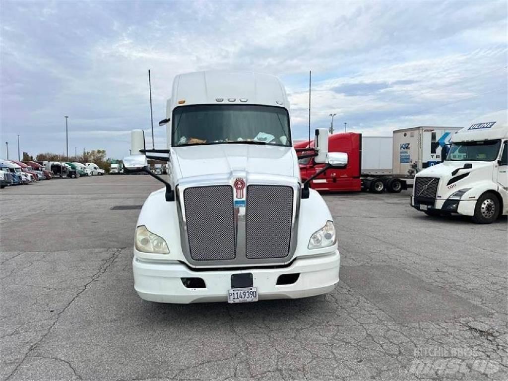 Kenworth T680 Седельные тягачи