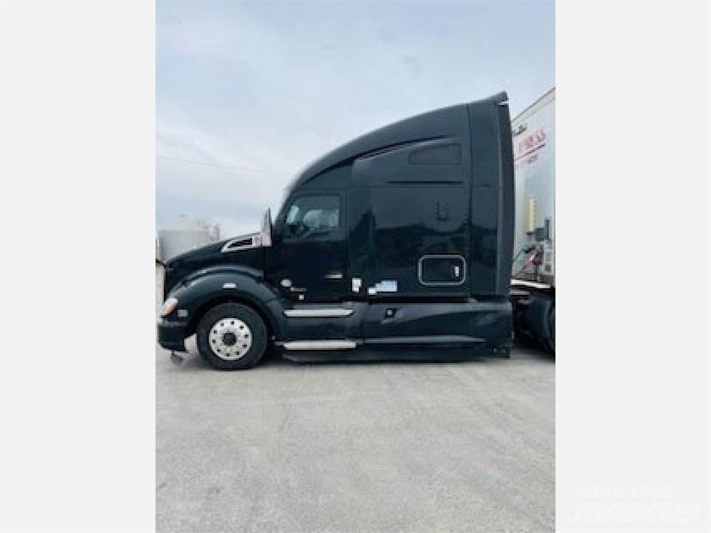 Kenworth T680 Седельные тягачи