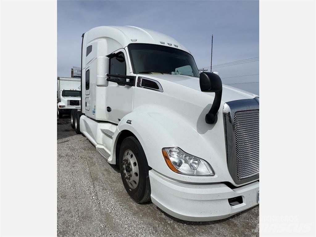 Kenworth T680 Седельные тягачи