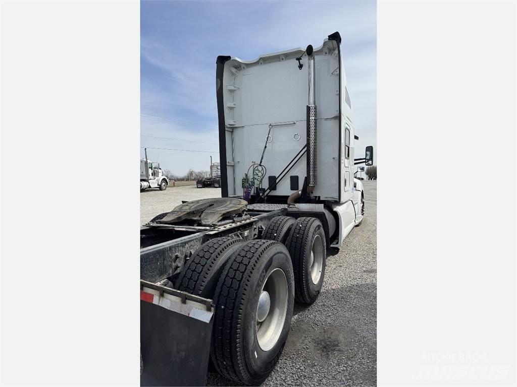 Kenworth T680 Седельные тягачи