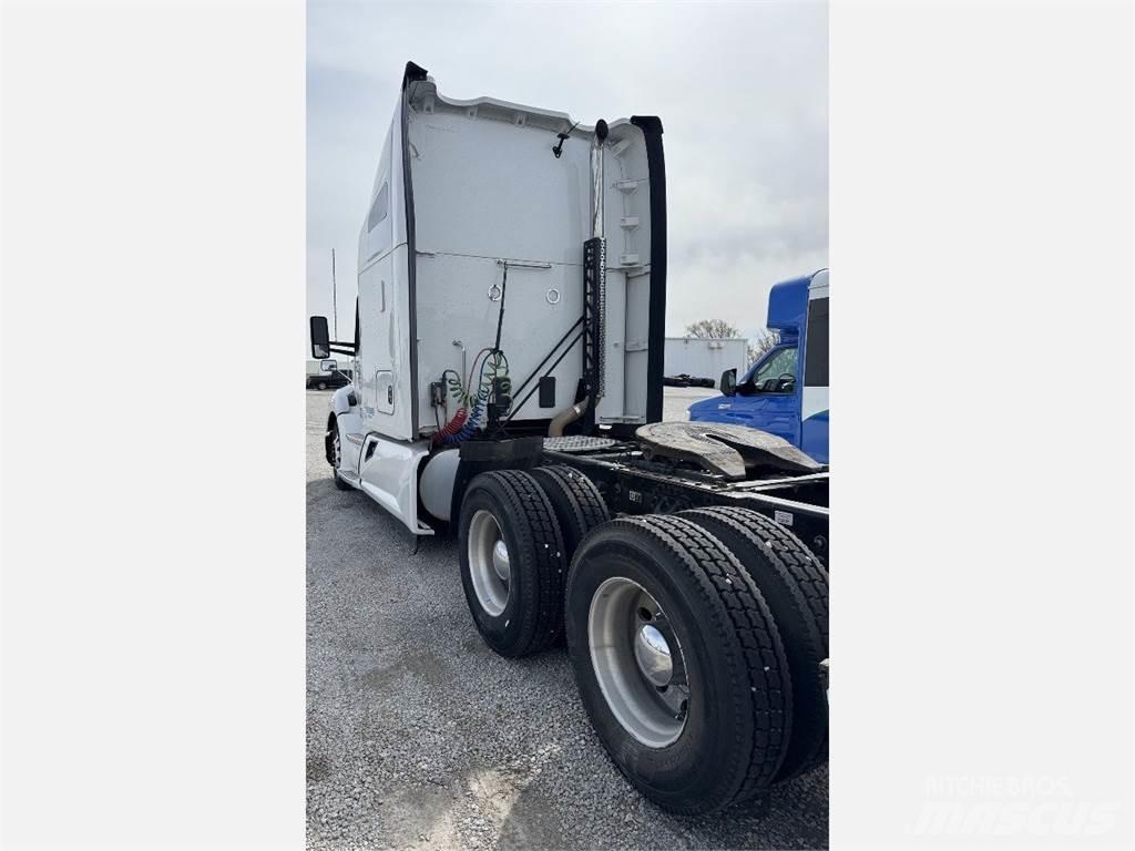 Kenworth T680 Седельные тягачи