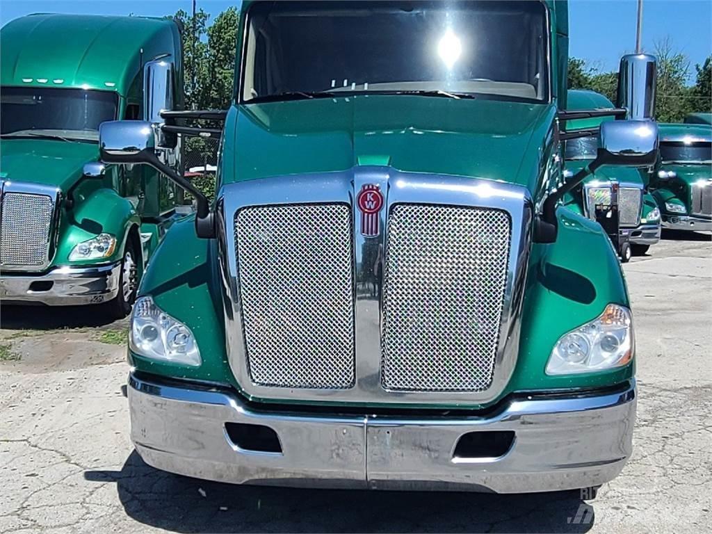 Kenworth T680 Седельные тягачи