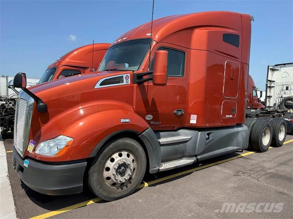 Kenworth T680 Седельные тягачи