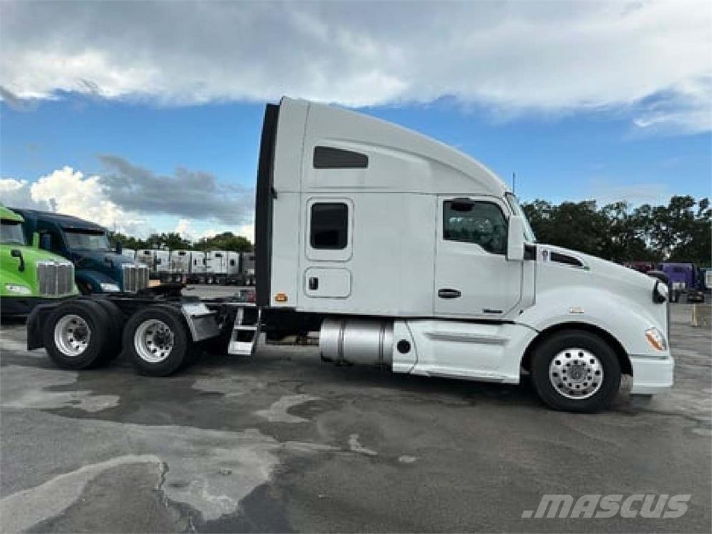 Kenworth T680 Седельные тягачи