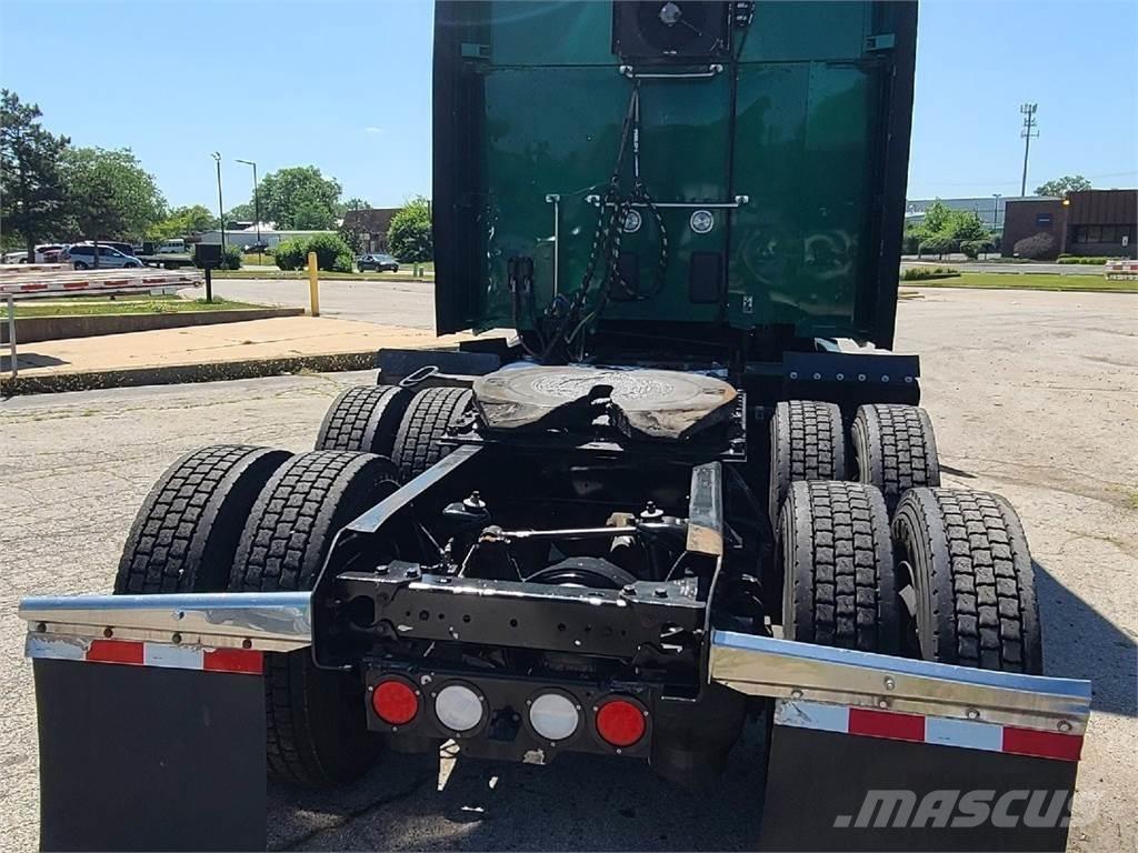 Kenworth T680 Седельные тягачи